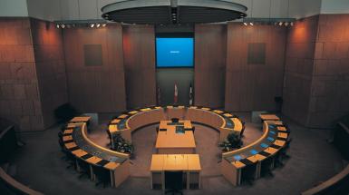 Image of government meeting room 