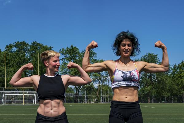 photo of Caroline St-Laurent, Liliane Moussa flexing mussels 